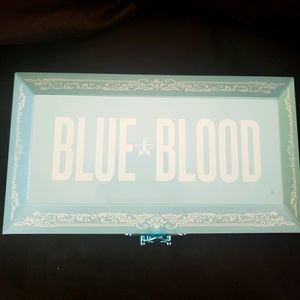 Jeffree stars blue blood palette